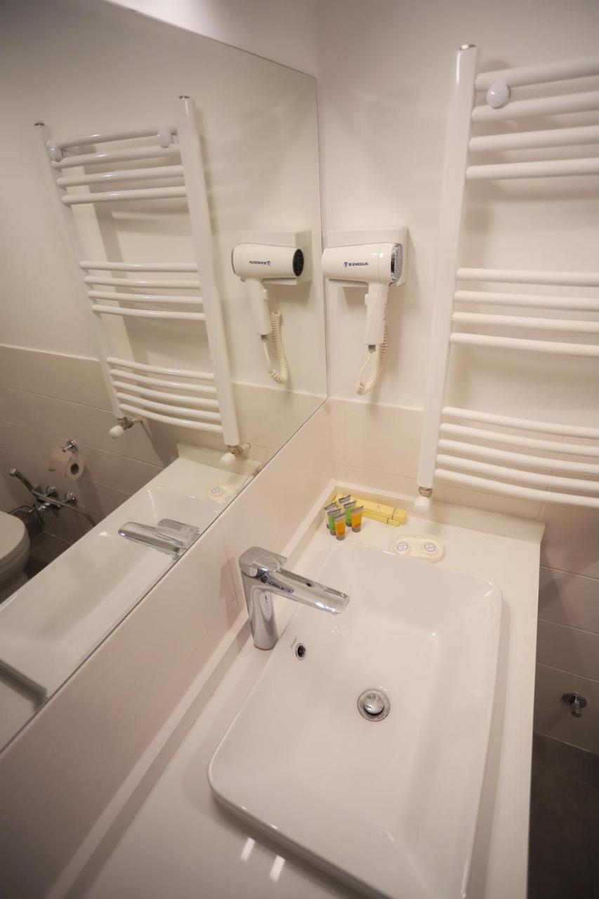 Hotel Sabu Tbiliszi Kültér fotó